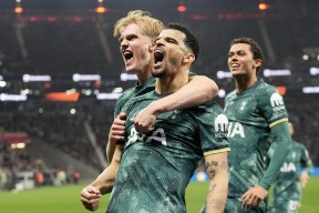 kaiyun-曼联围绕NBA总决赛刷新队史纪录多特蒙德止住颓势备战德甲之后，Ming关键时刻晋级(曼联曼城交战记录)